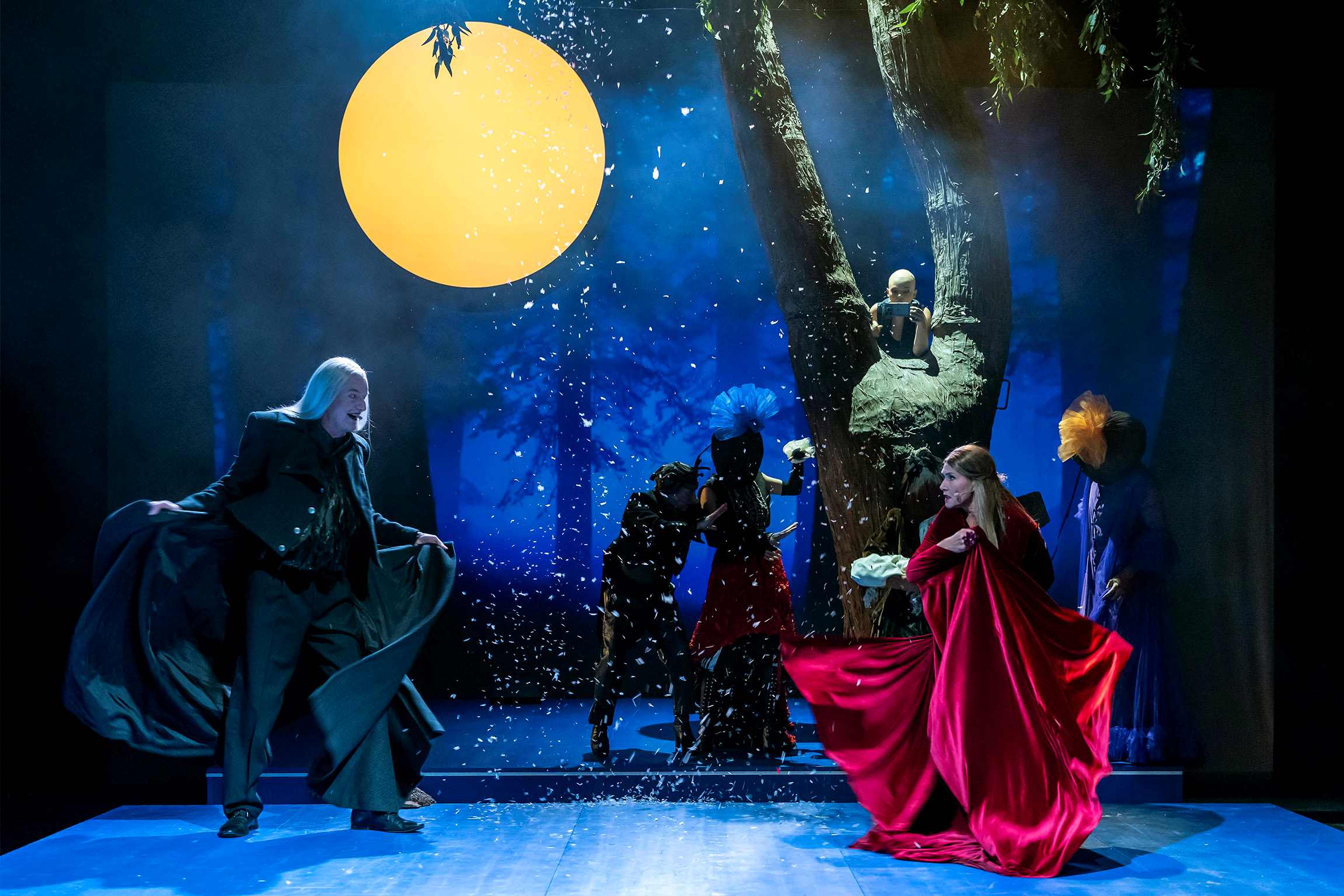 Zauberhafter „Sommernachtstraum“ am Landestheater Niederbayern